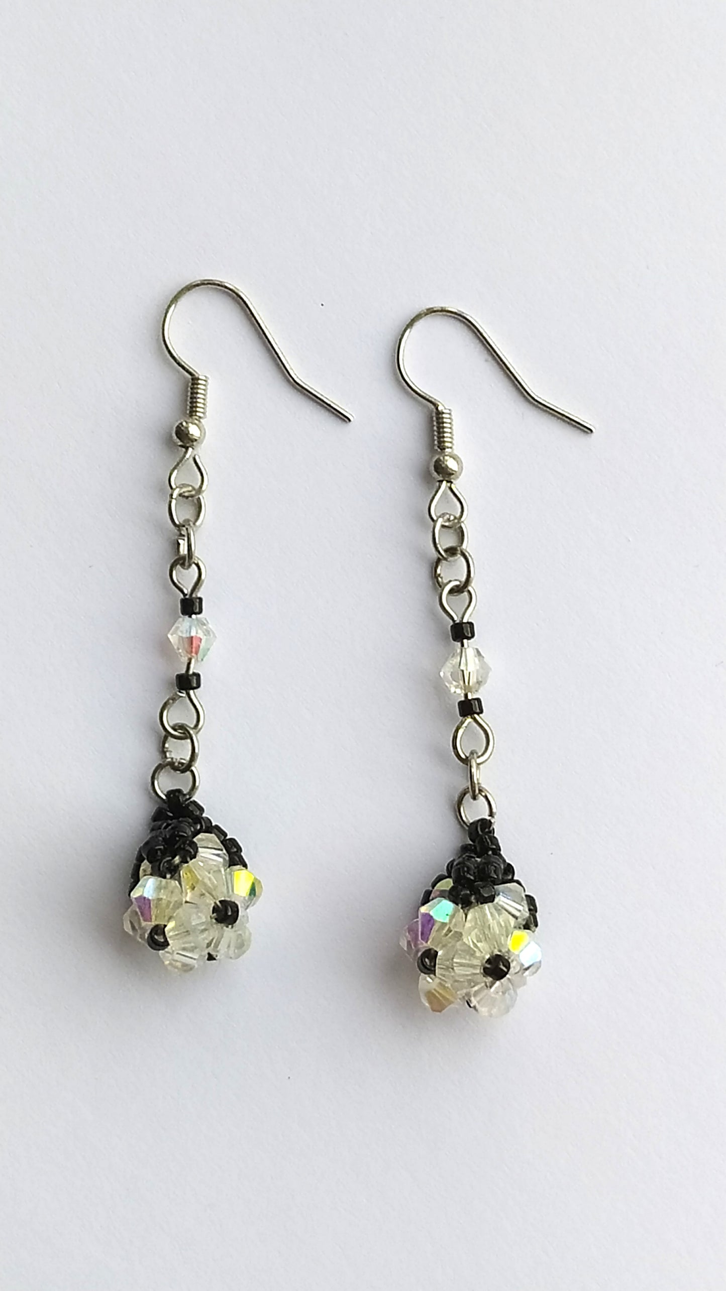 Beautiful earrings with beads. Handmade.